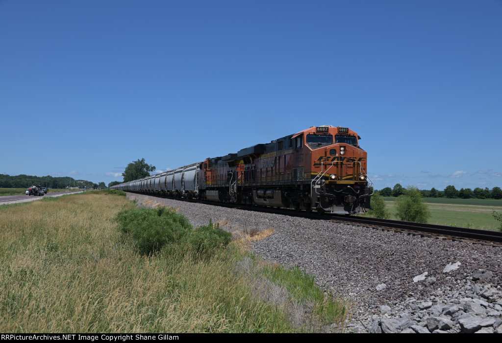 BNSF 6697